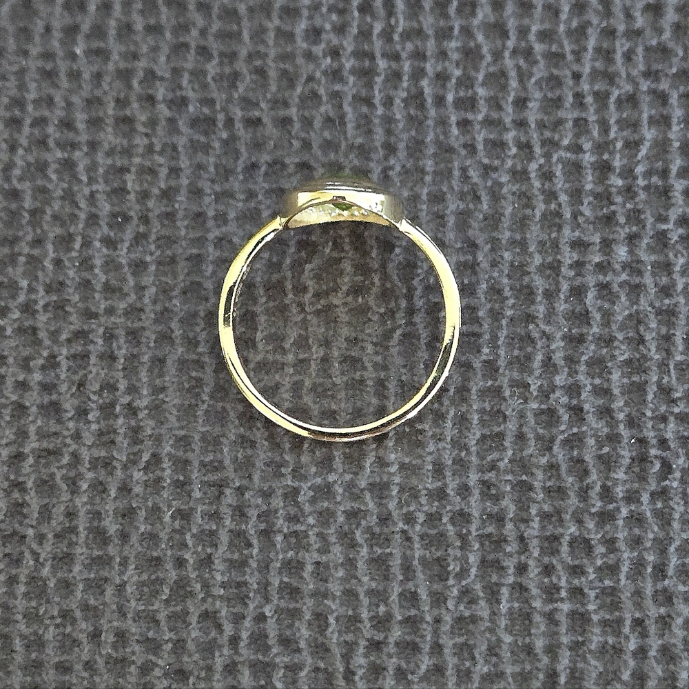Shivam Oval Cut Peridot💚 Ring💍 - NWT - Picture 12 of 16